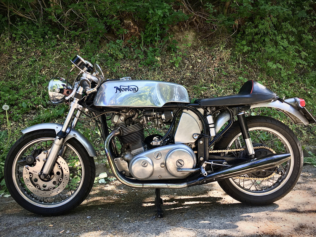 DC26A78F-DCD9-415F-AB78-252F1FE24E5D