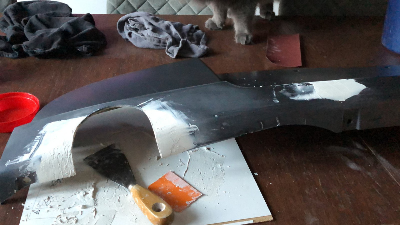 F9F4EE10-1D36-4D5D-A15C-2D79F587AAA3