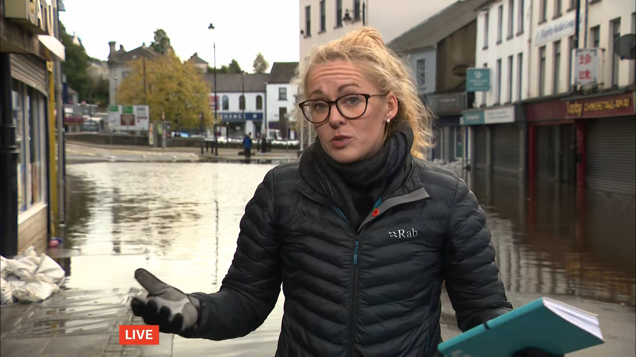 ITV Lunchtime News_20231101_13301355.ts_snapshot_13.00.010