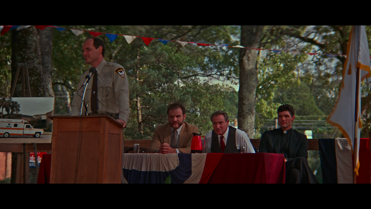 mpv-shot_Silver.Bullet.1985.2160p.UHD.BDREMUX.HDR.DV.HEVC-Нечипорук_00_04_49_0001