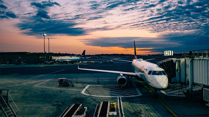 Bandara Logan