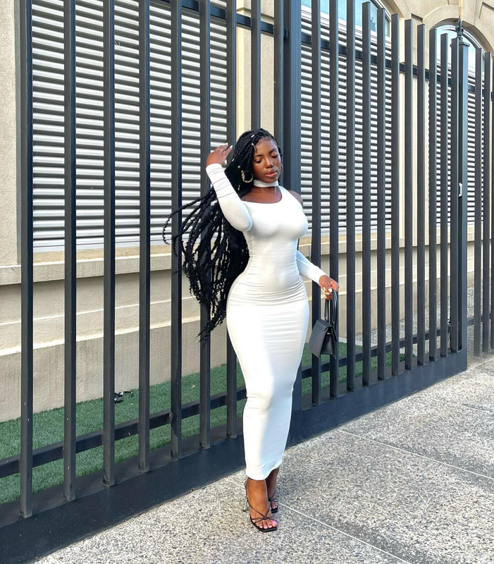 melaxgoddess posts 2021-12-09 15.08 CXR610IsCoF_1_5 265238016_433374684946676_8173116425897234668_n