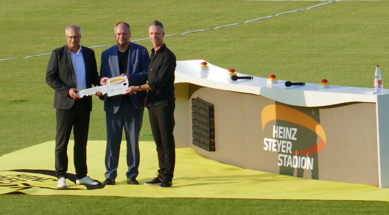Bild: https://i.postimg.cc/PqKVTc6S/P1220579.jpg