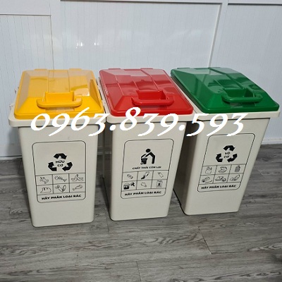 Thùng rác nhựa nắp đậy kín có bánh xe, thùng rác công cộng - lh 0963839593 Ms.Loan Thung-rac-nhua-re-hcm