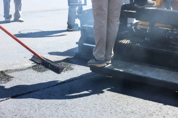 machine lay tarmac