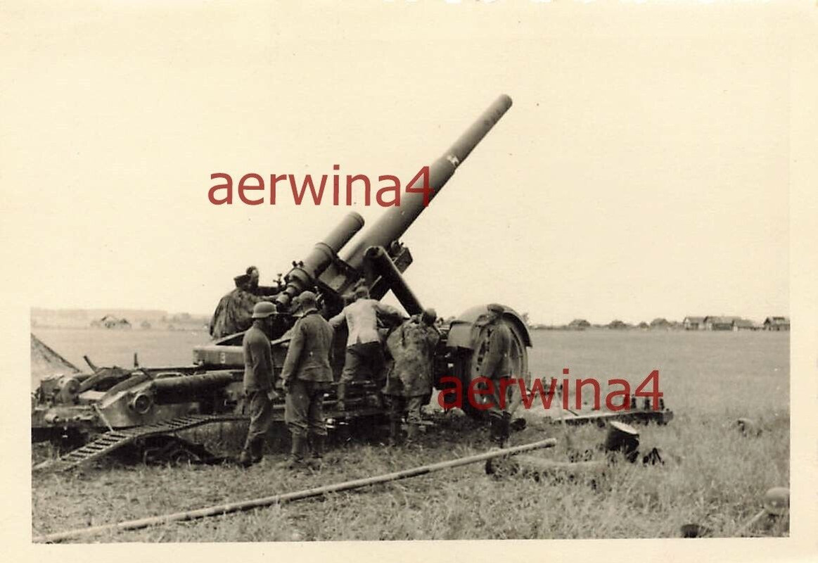 Feuerstellung deutscher 21cm Mörser 18 an der Beresina Ostfront