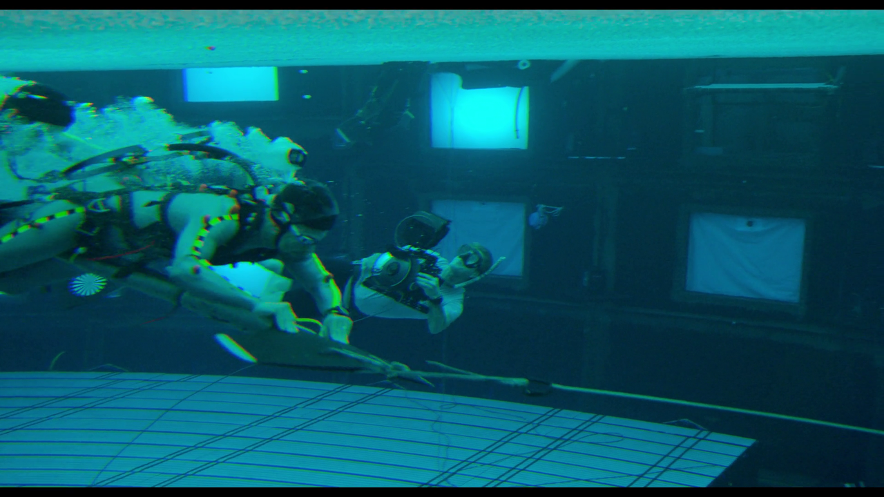 vlcsnap 2025 11 17 23h28m12s913