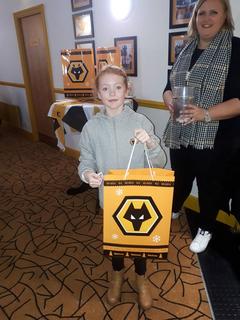 ANDY-THOMPSON-07-Worldwide-Wolves-Lounge-15-12-2018.jpg