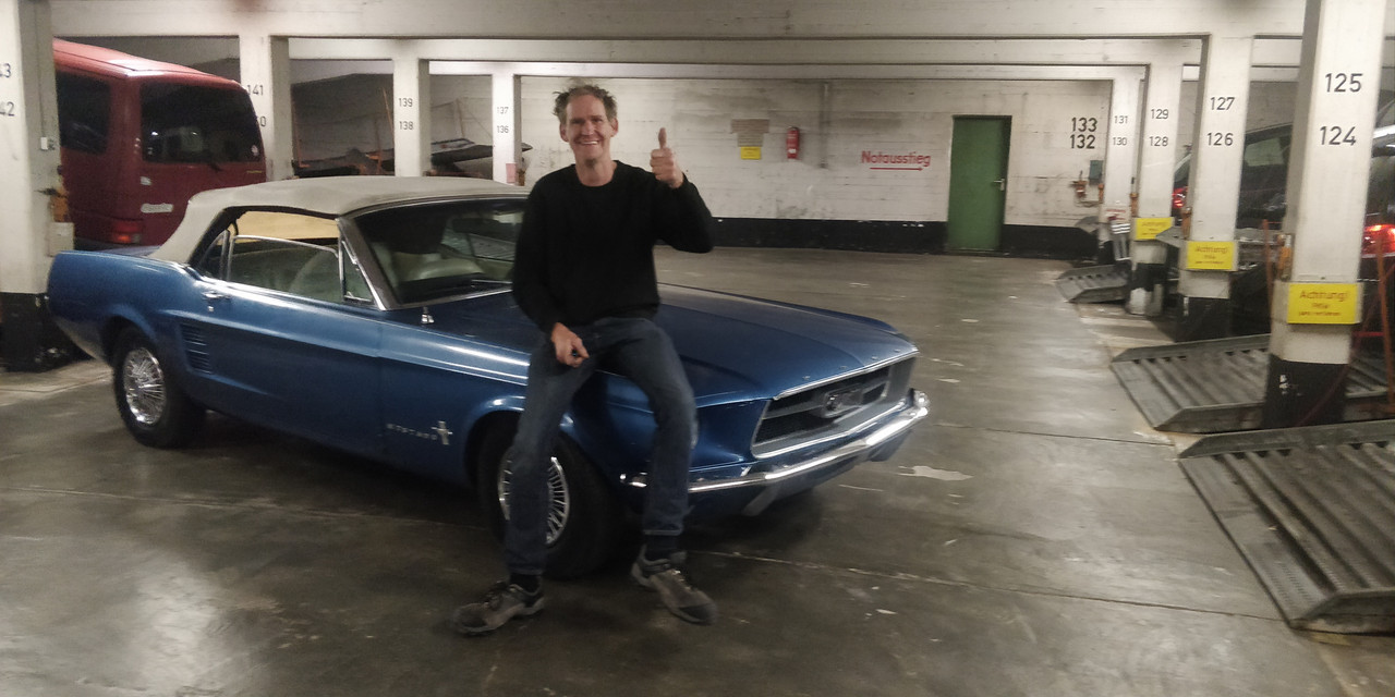 frans eerste aanblik mustang