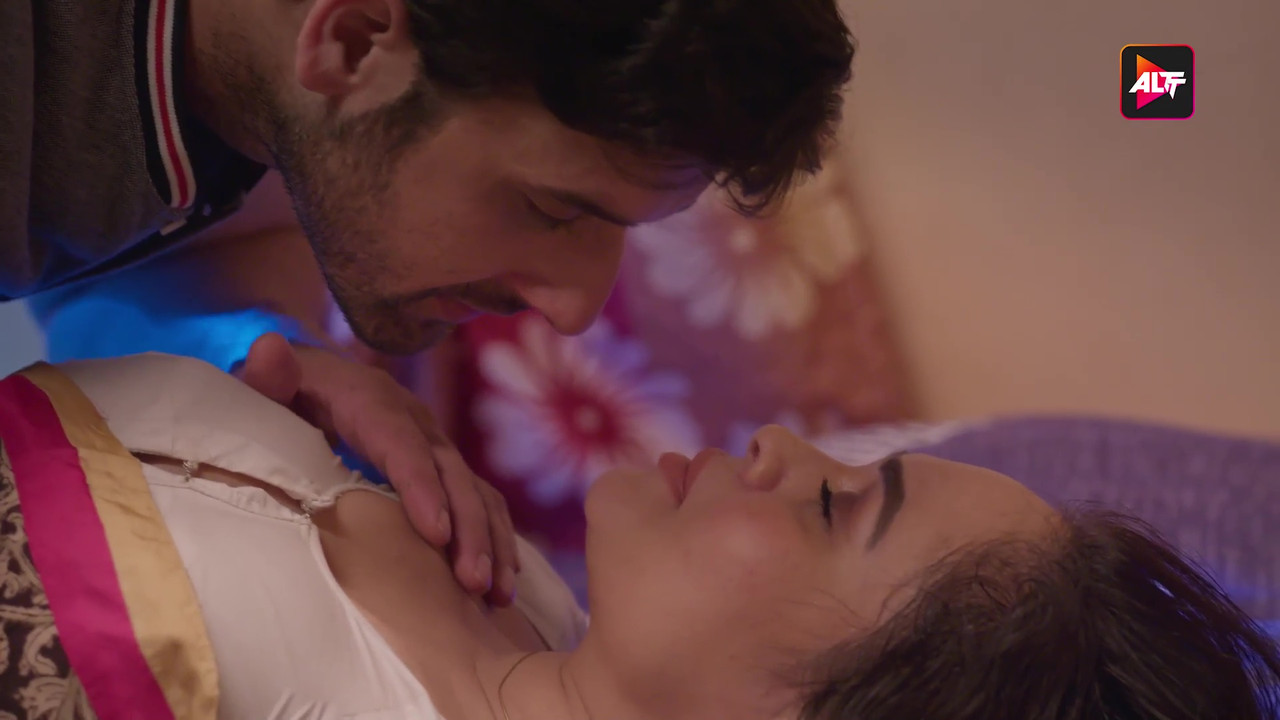 vlcsnap-2025-03-21-03h02m04s736