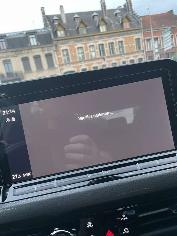 5E9DA428-EF04-474B-8502-58516EC6C540