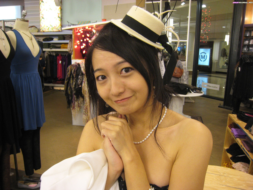 Huang Ke aka Linhtrannn aka Ying aka NaturalGirl aka miserableoccasion yaboidchan