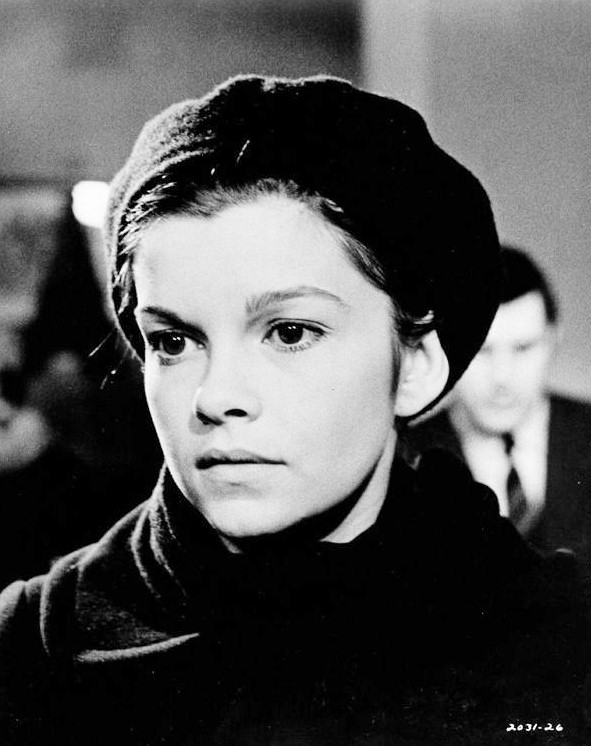 genevieve_bujold_a46