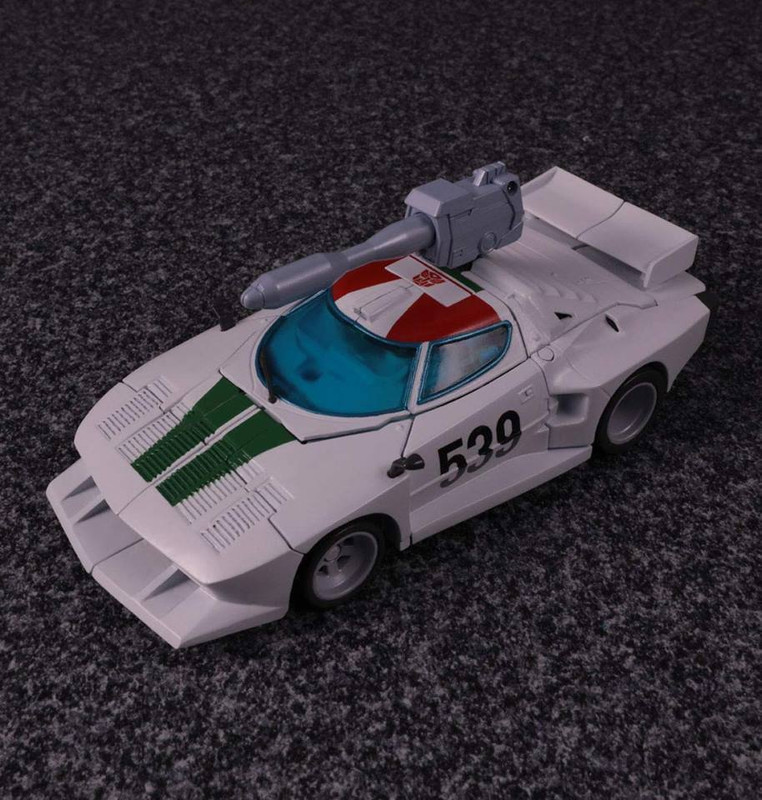 MP20-Plus-Wheeljack-09