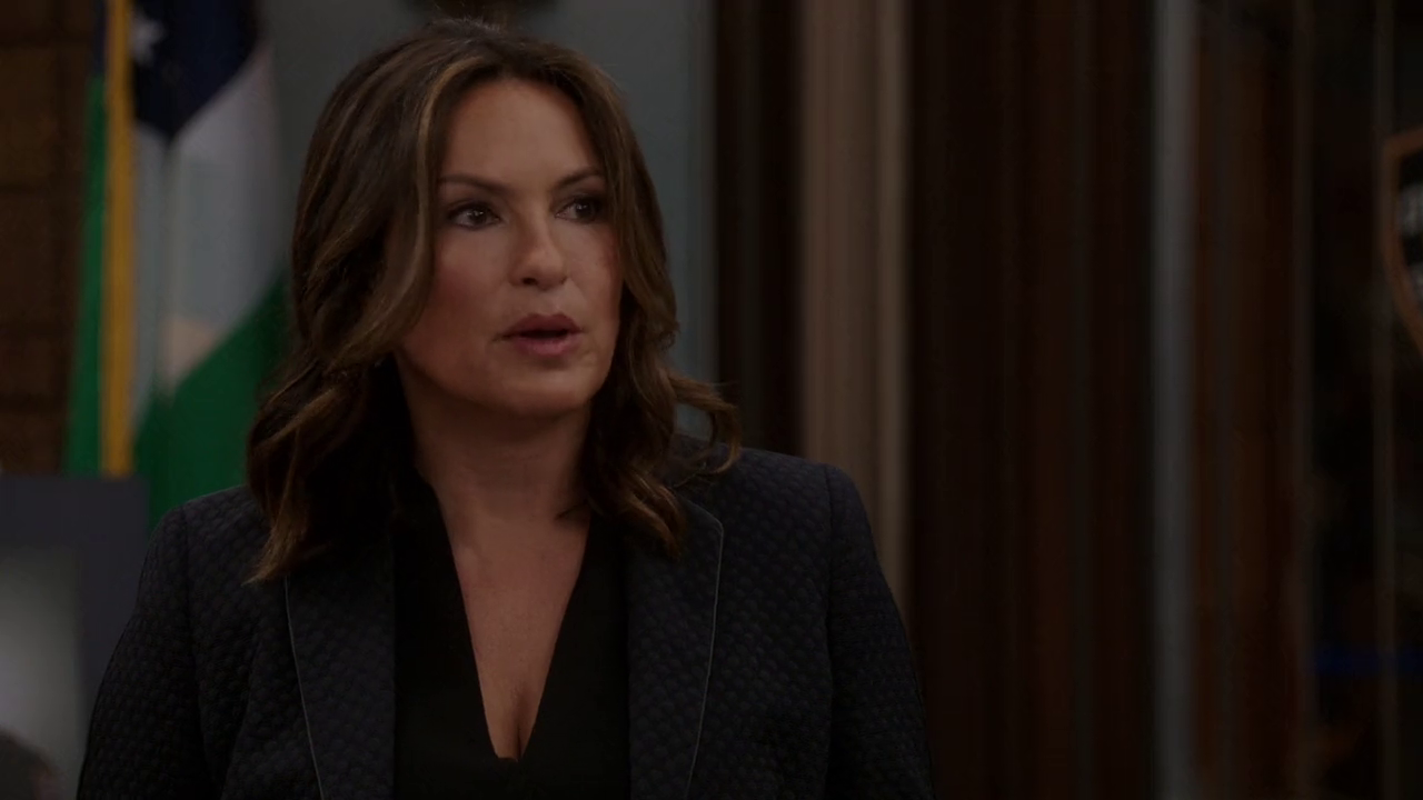 Law.Order.Special.Victims.Unit.S18E01.Terrorized.720p.WEB-HD.x264-Pahe.in-005