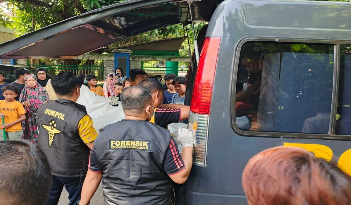 Tragis! Dosen UNM Makassar Ditemukan Tewas Gantung Diri di Pohon!