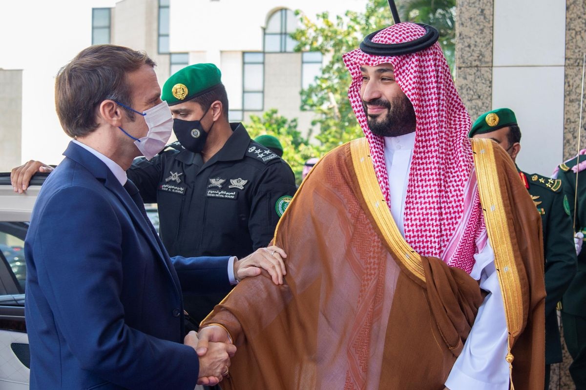 Emmanuel Macron recibe a príncipe saudita que aprobó desmembrar a periodista