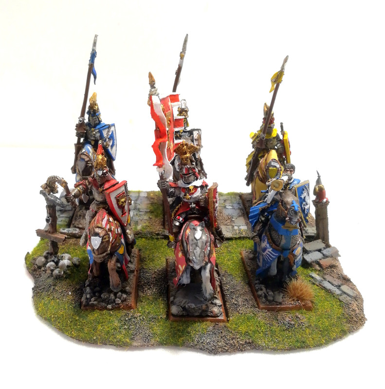 WARHAMMER SIGMAR BRETONNIA GRAIL KNIGHTS IN METAL IN SKIRMISH BASE