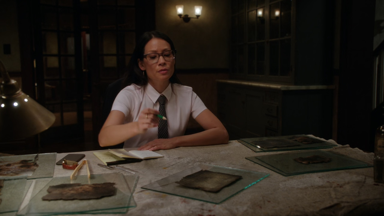 Elementary (2012) - S06E03 - Pushing Buttons (1080p AMZN WEB-DL 