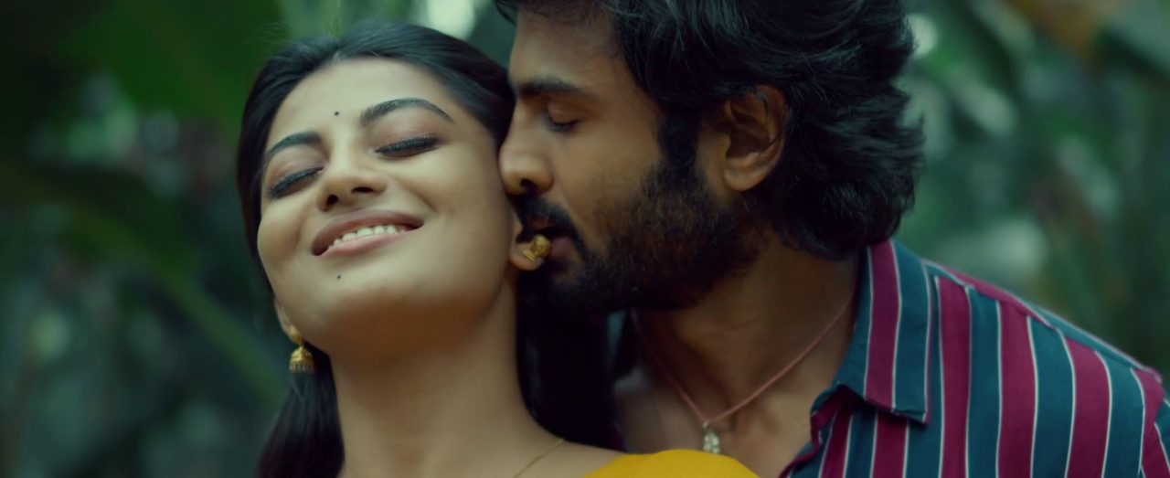 Kayal Anandhi-  Hot  Intimate Scene - Sridevi Soda Center  (16)
