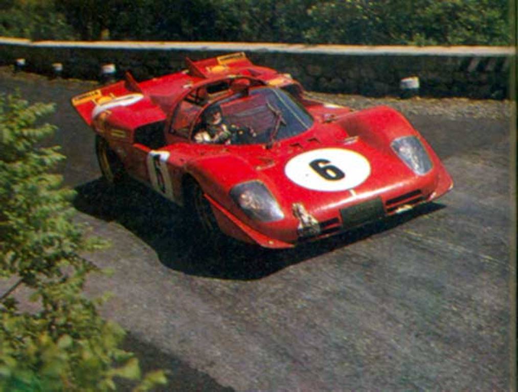 6 Ferrari 512 S  Nino Vaccarella - Ignazio Giunt