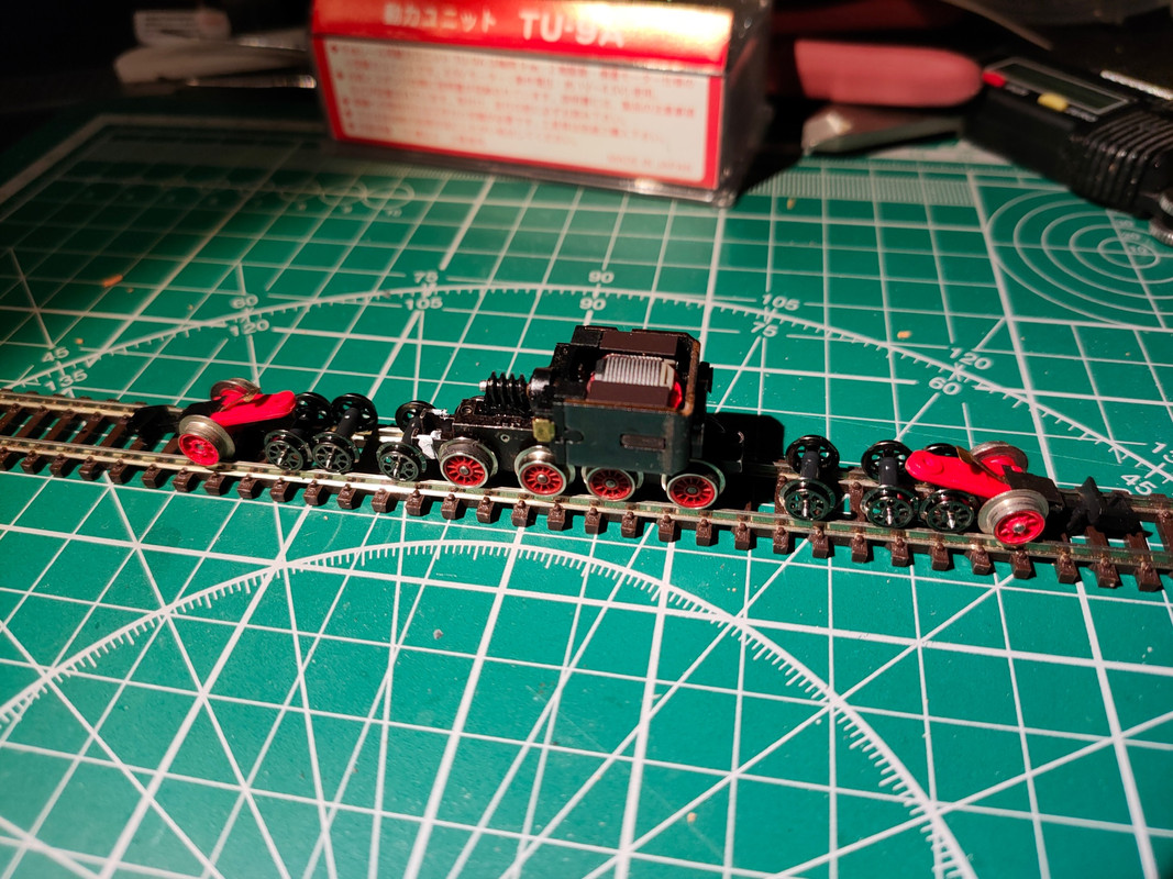 E713B5F3-7D53-4A68-BF47-6092FCC7AD1F