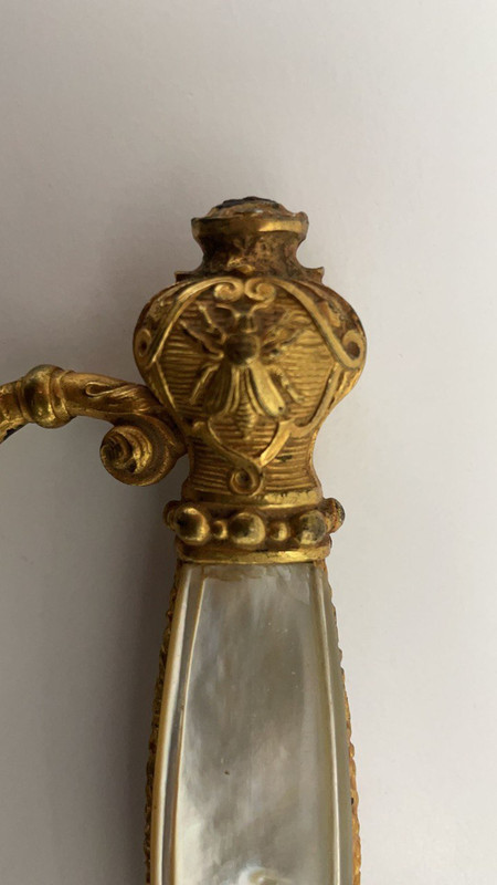 photo5843783802483226092