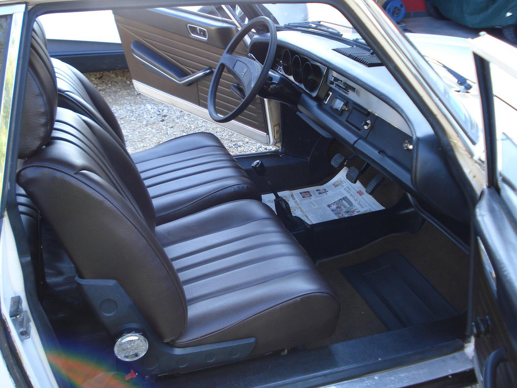 679 Repose sièges 2