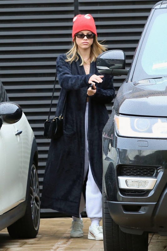 EE48D25F-4C9E-4EEC-A0C7-FE181E47CDC9