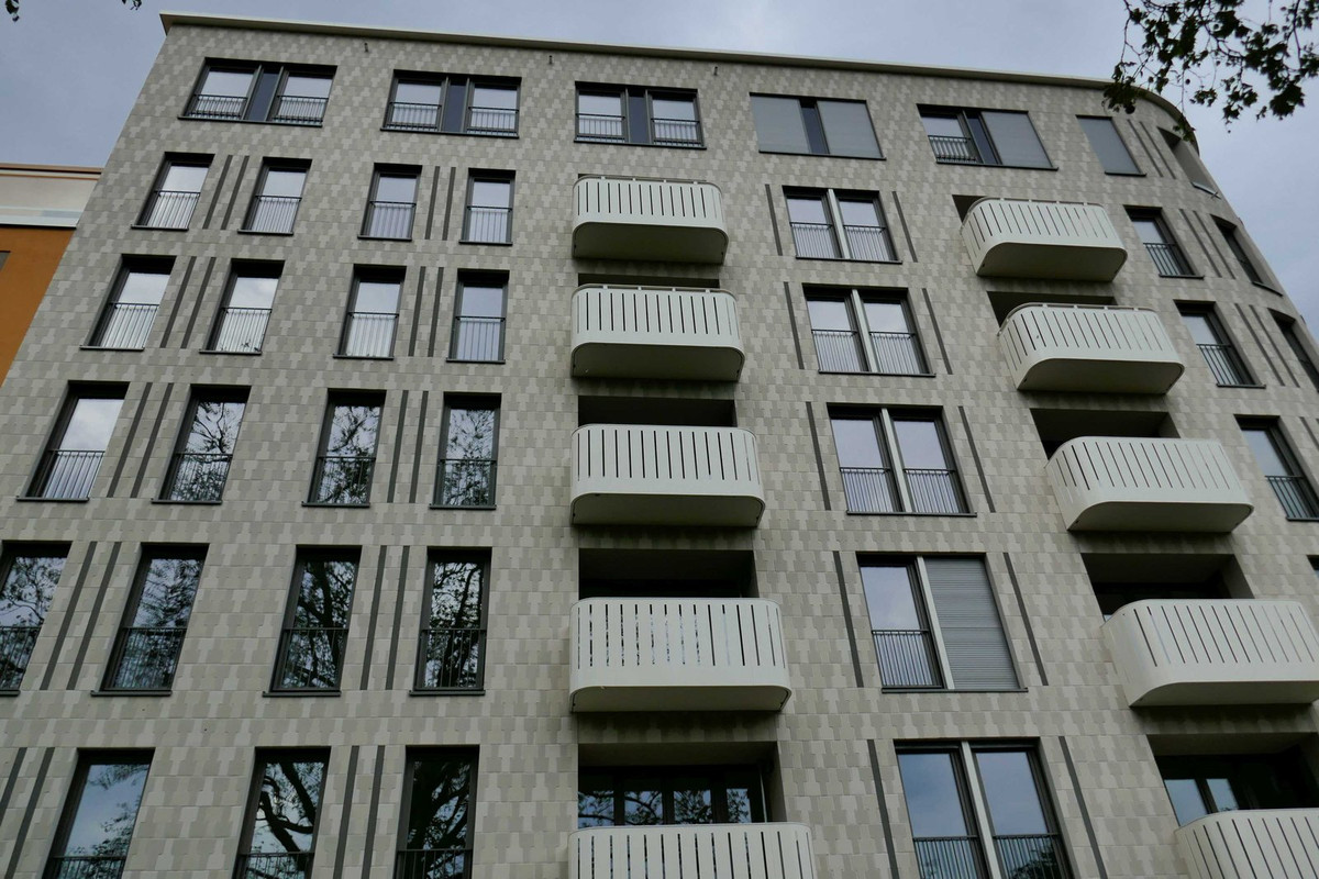 Bild: https://i.postimg.cc/PqXHdSJQ/P1190776.jpg