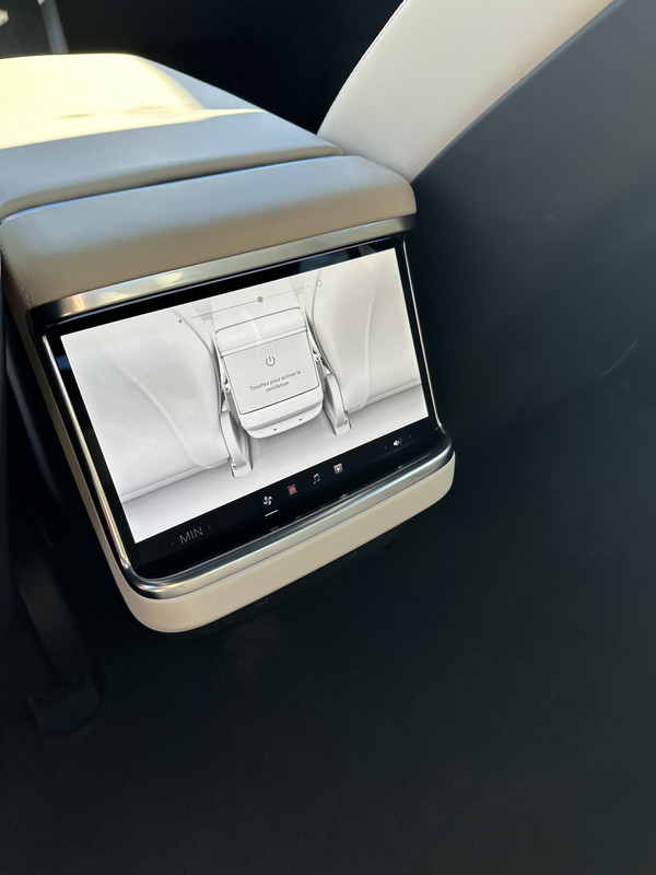 FF827023-017A-4386-A9A4-5DB9F5EAA7F6