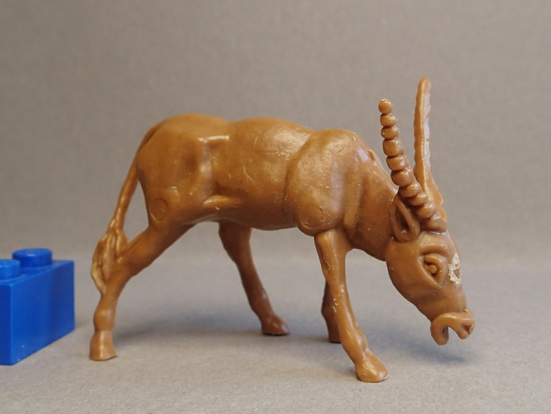 Very unusual unicolour models :-0 Strange-Gazelle-Grazing