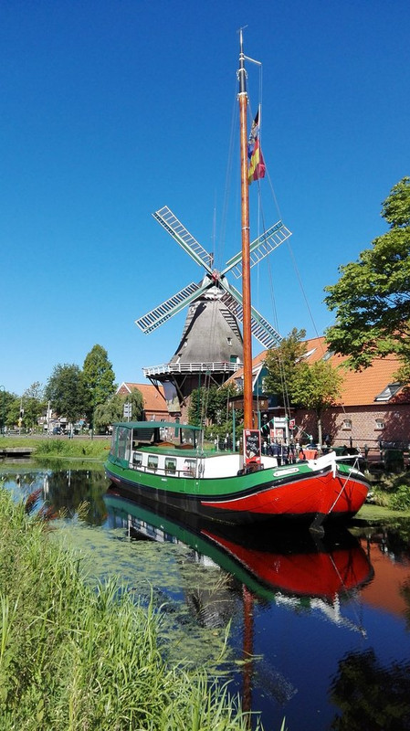 red-green-barge.jpg