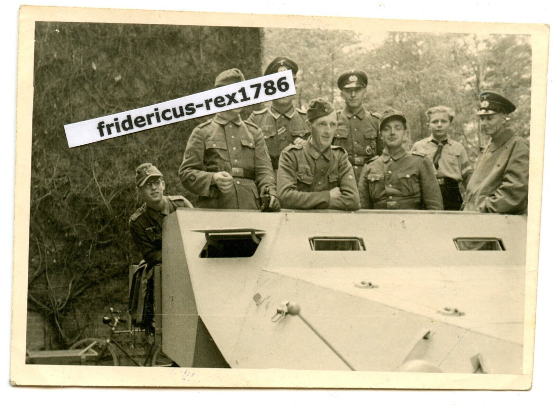 Foto WH Schützenpanzerwagen Sd.Kfz. Endkampf März 1945