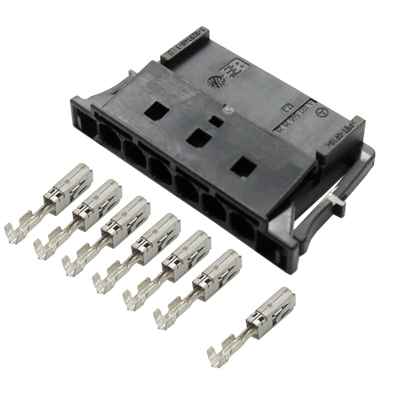 Stecker-6-pol-Heckleuchte-Ruec_33-1507_1543_0 (1)