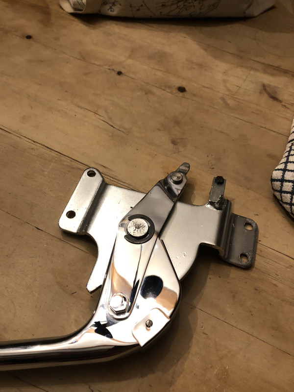 3597E0B5-33EC-47F4-B79A-1346F5B00F70