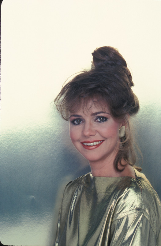 Sally_Field_b10