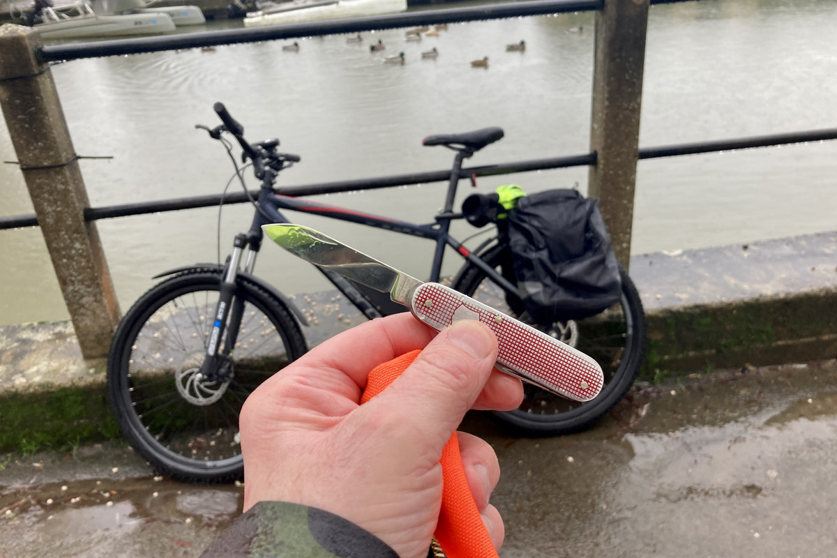 6028835F-B578-4362-ADE9-5F5FA13F7354