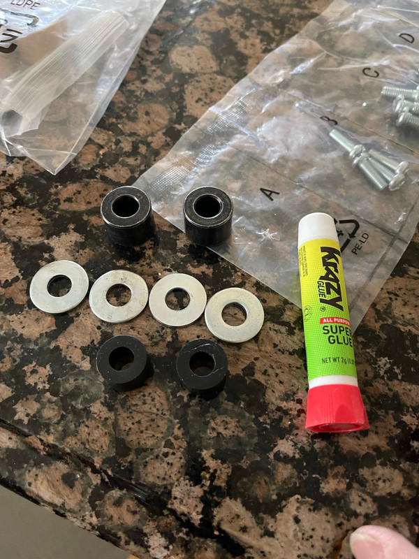 4 Super Glue, washers and TV bracket spacers — Postimages