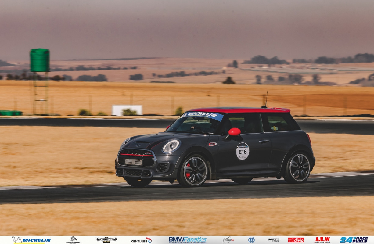 BMWFanatics RD19 Divio (110)