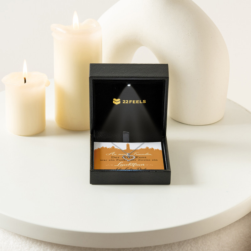 DE4509 Schmuckkarte 1000x1000 Lifestlyle Staging 02