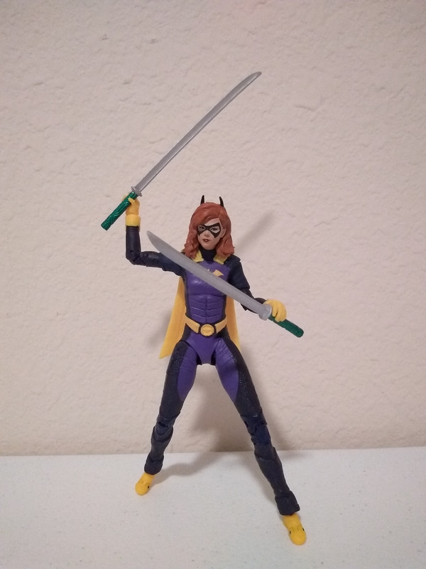 Review: DC Multiverse Gotham Knights Batgirl – Xcalibar's Space