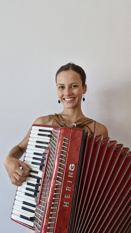 Prof.ª Raicca Surraila