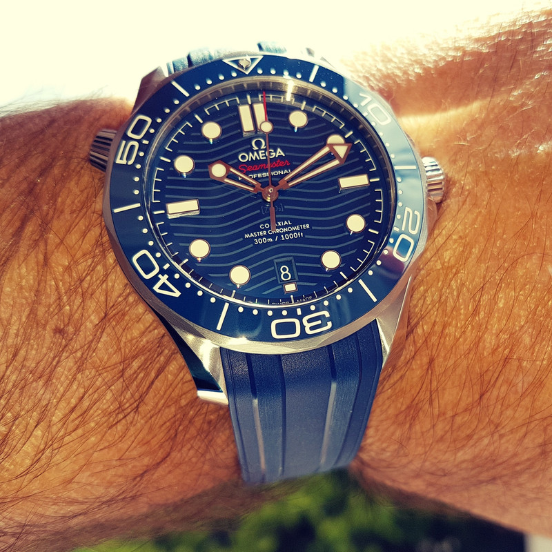 Ω Seamaster Professional Diver 300M Co-Axial Master Chronometer 42mm Cal. 8800 Blue (2)