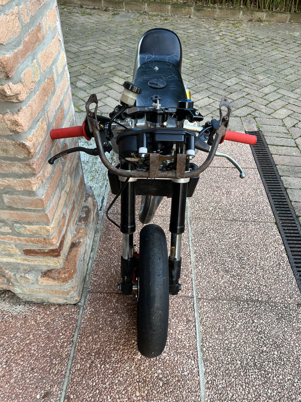 6A1F9F3B-4E15-4B50-A497-C2DC432DD488