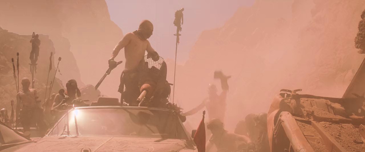 Mad-Max-Fury-Road-2015-Hindi-English-Blu-Ray-720p-x264-AVC-AAC-2ch-MSub-mkv-0002