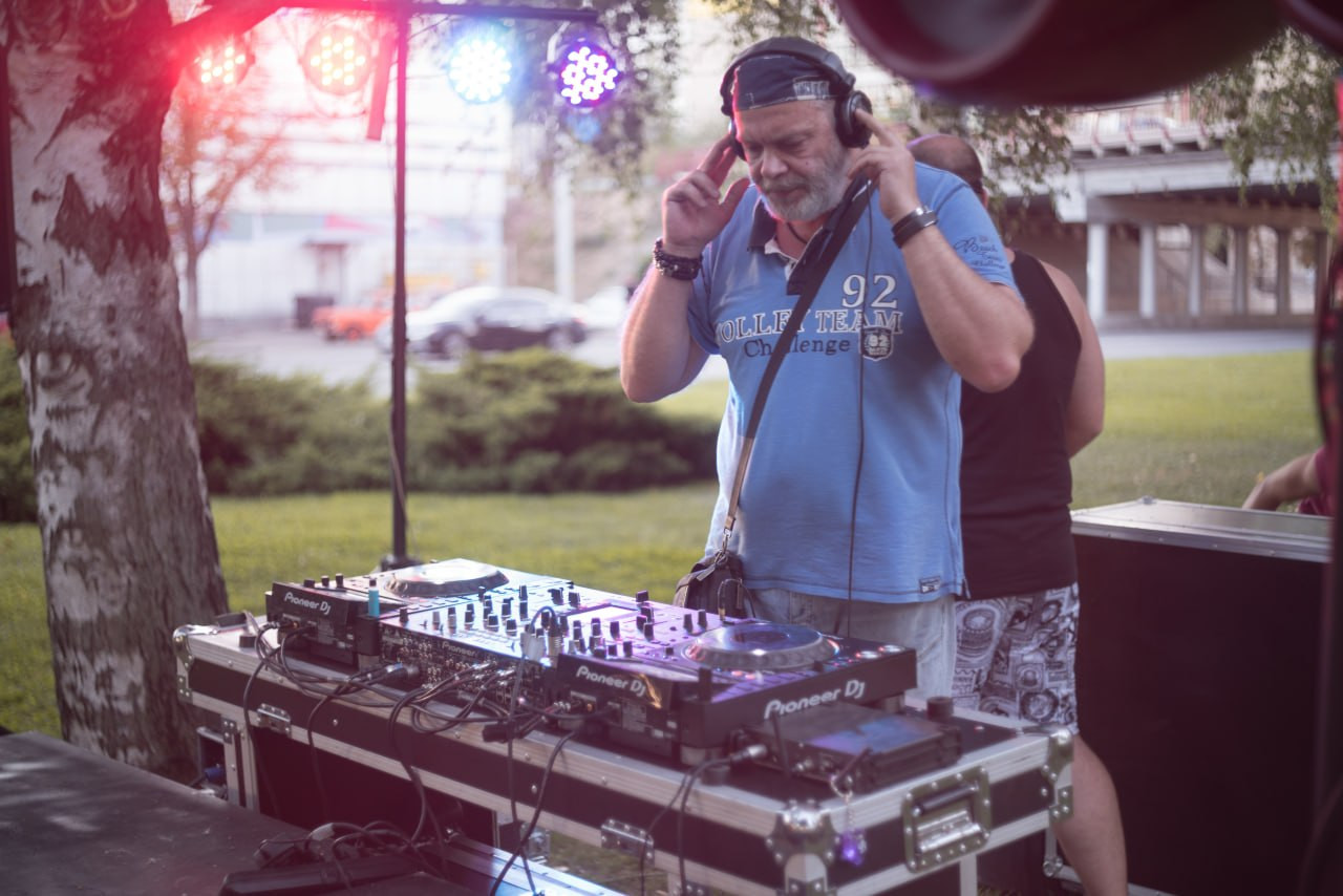 DJ RAISKIY — резидент Trance Is Star Radio