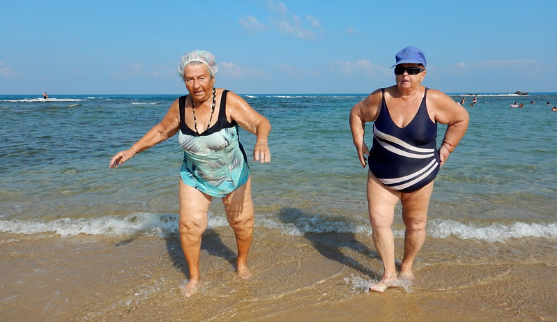 People-women-sw-immers.jpg