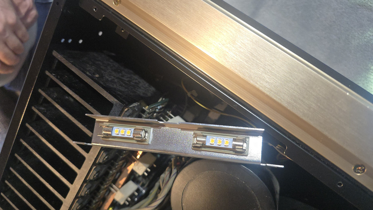 [Bild: Lampen-neu-LED.jpg]