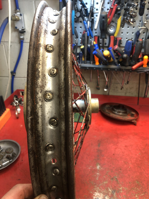 E9EE9E91-C9A9-4536-9868-5AE7FD368402